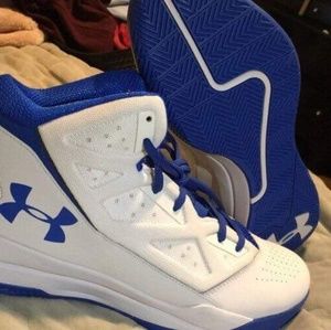 Brand new Under armor basketball shoes 11.5